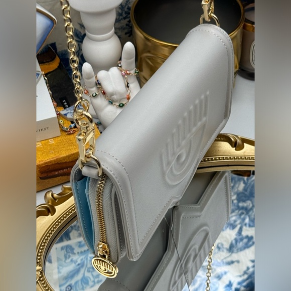 🆕 CHIARA FERRAGNI 🧿 NWB Eyelike Motif Chain Linked Wallet on Chain - Picture 7 of 15